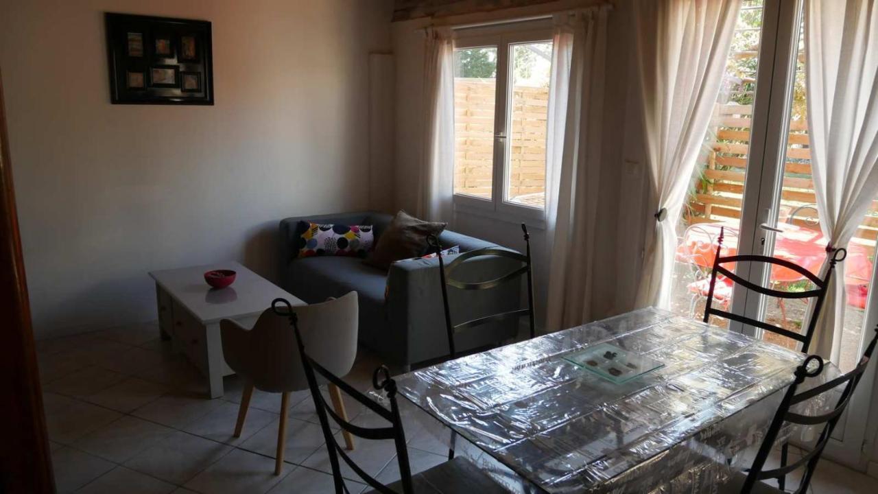Апартаменты Mas Maurane - Les Lavandes Aux Portes D'Arles Тараскон Экстерьер фото