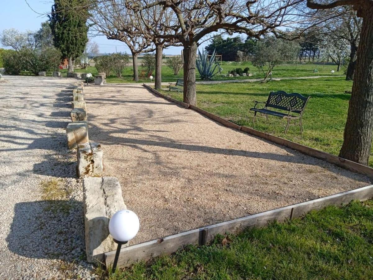 Апартаменты Mas Maurane - Les Lavandes Aux Portes D'Arles Тараскон Экстерьер фото